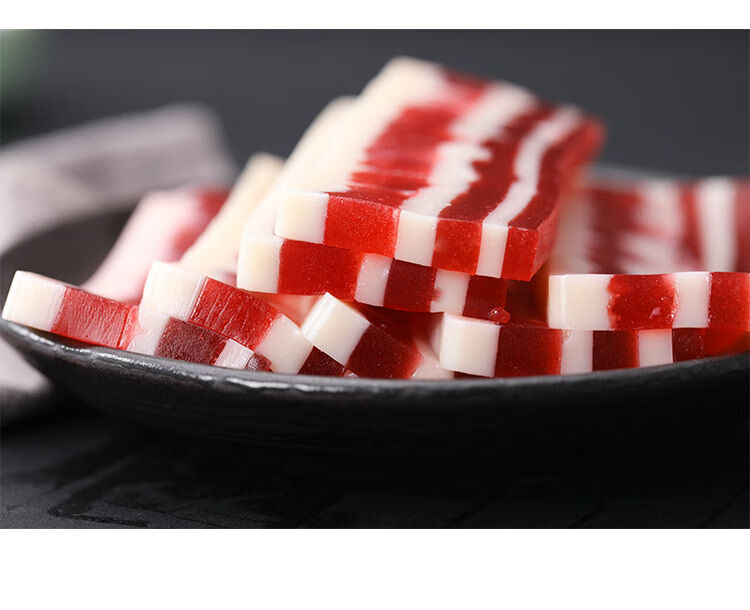 五花肉软糖网红零食五花肉软糖独立包装西柚味果汁橡皮糖创意恶搞糖果