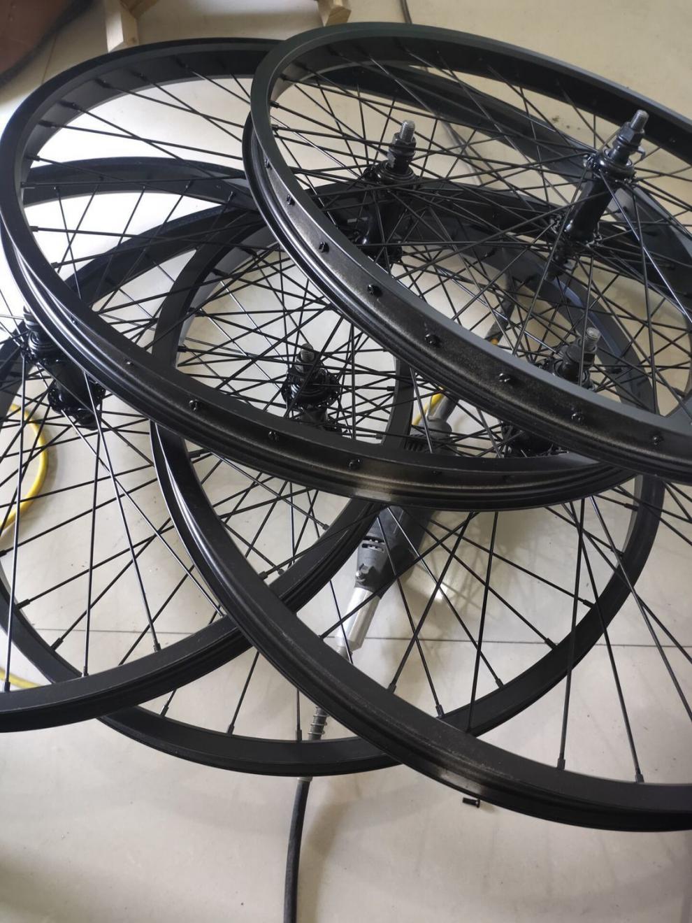 自行车轮毂20寸22寸24寸26寸铝合金刀圈变速车圈山地车轮组通用 前轮