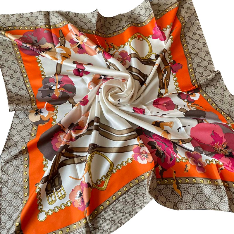 情人节礼物元旦节送礼gucci古驰女士经典款花卉马术印花丝巾ai印花
