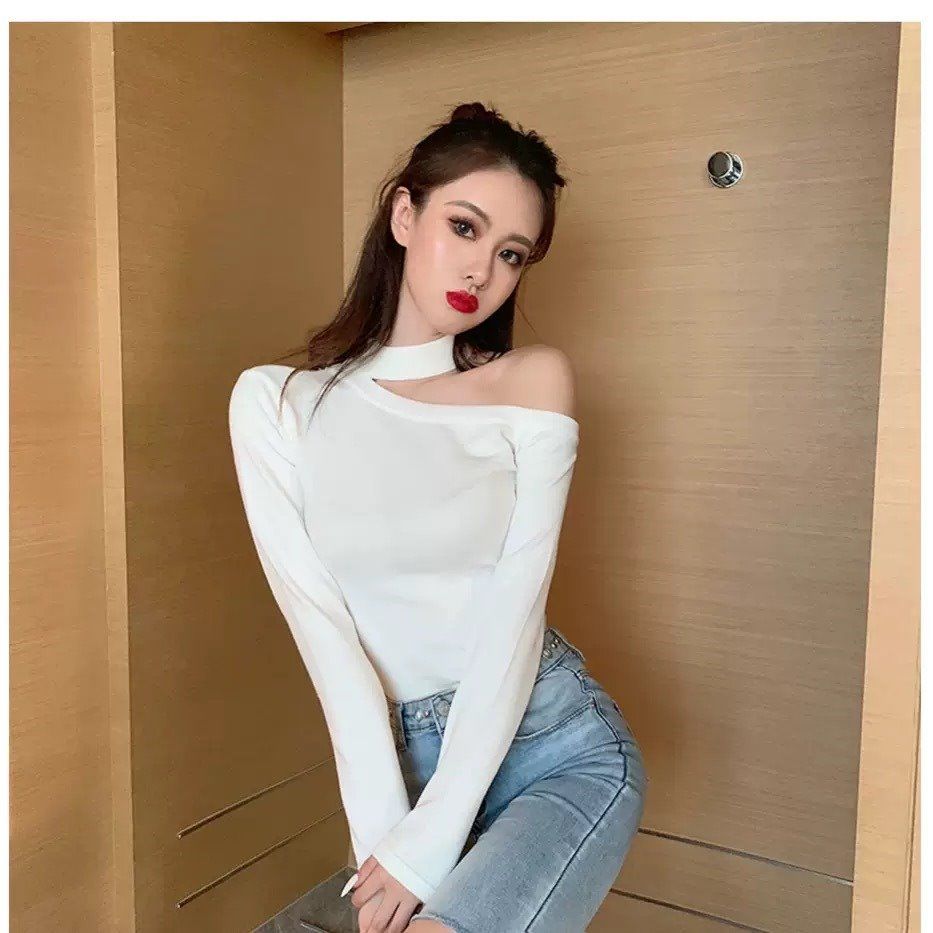 惦慕斜肩小心机半露肩上衣女港风显瘦性感挂脖长袖t恤露肩修身打底衫