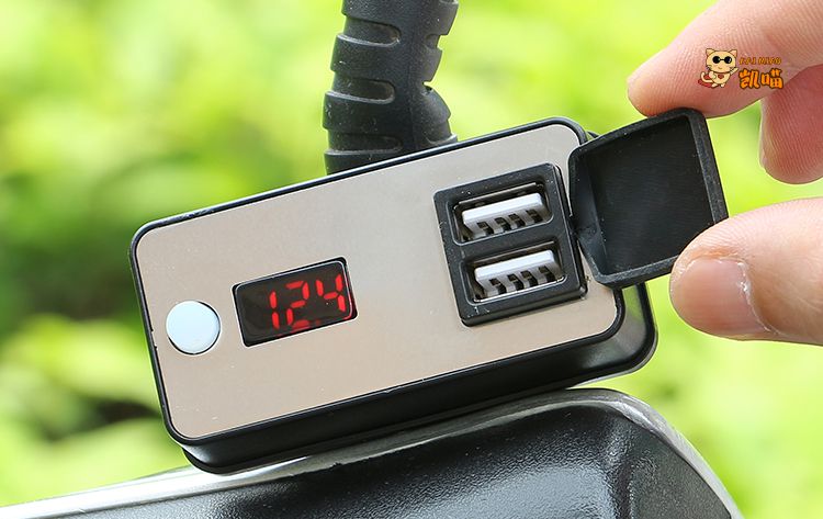 摩托车usb手机充电器 防水快充 12v电动车车载车上usb充电接口 2a