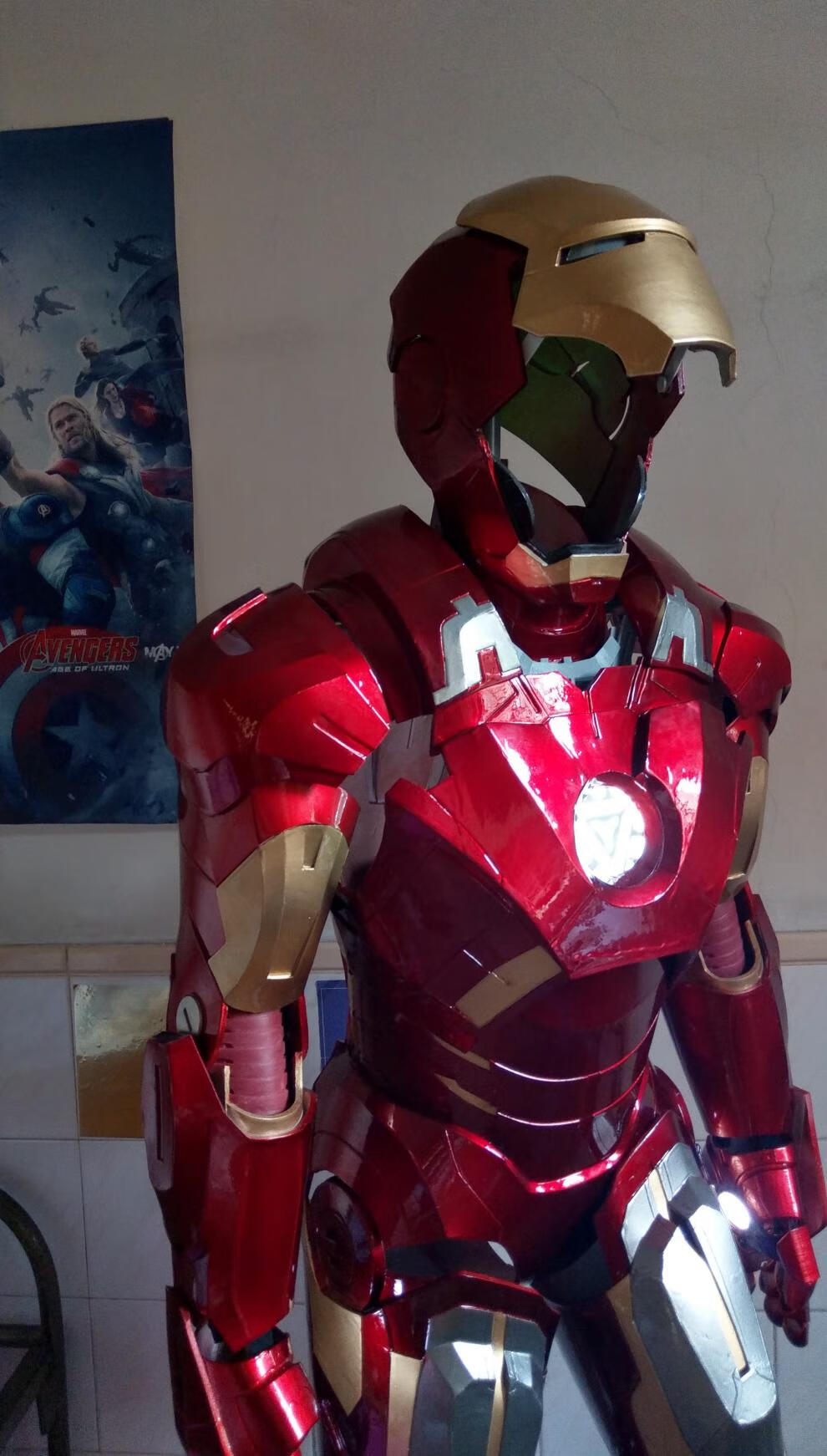 漫威定制儿童小孩版1/1马克mk7钢铁侠战甲盔甲可穿戴全身真人贾维斯