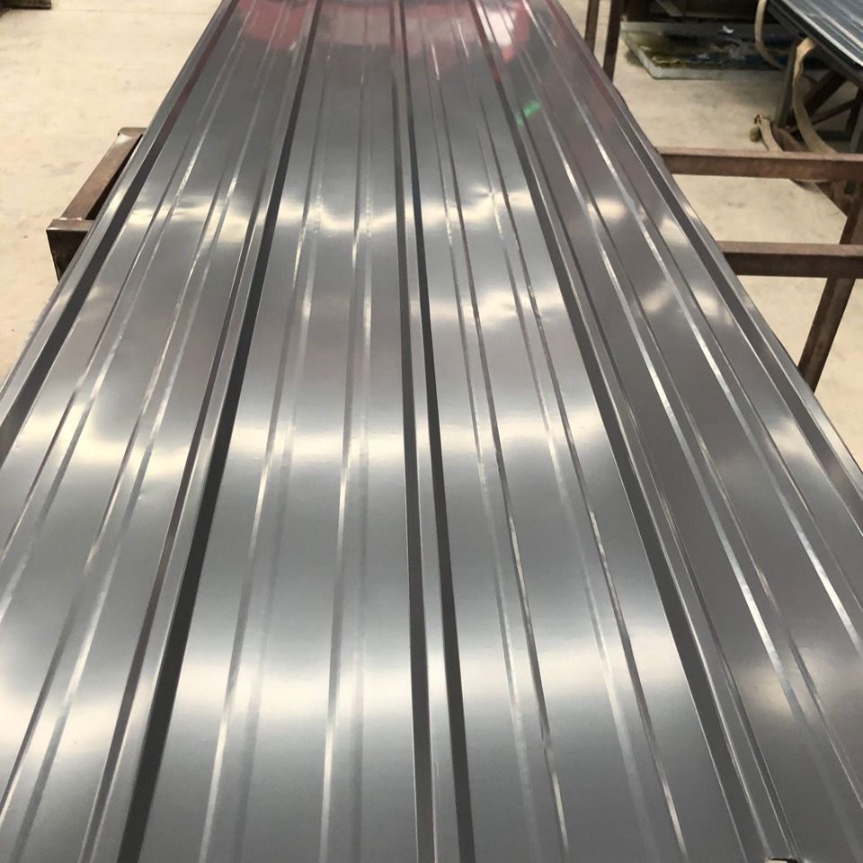 彩钢瓦板铁皮瓦楞房屋顶蓝红白车棚雨篷盖顶防漏工地围墙04毫米厚90