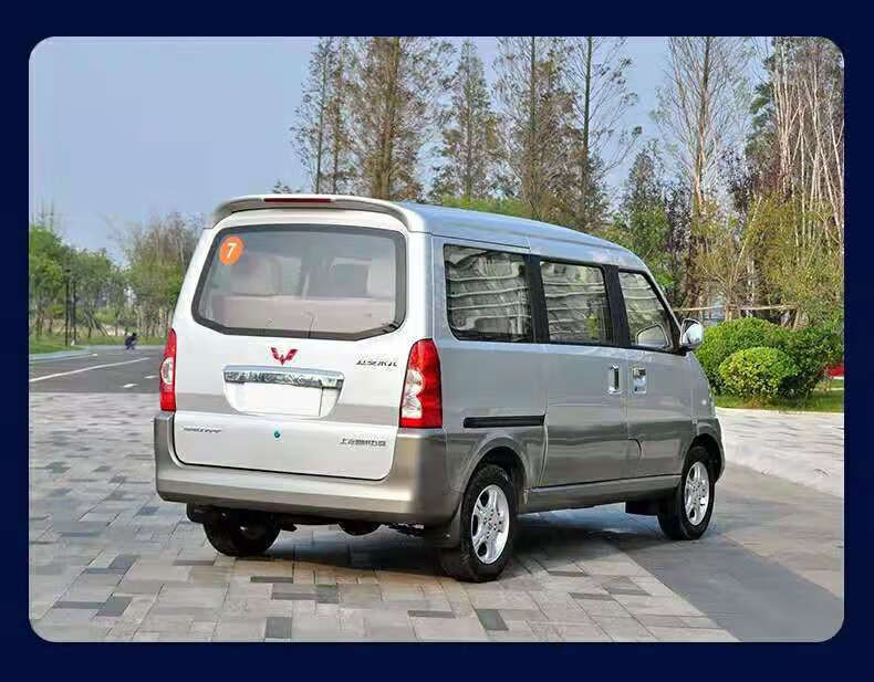 五菱荣光尾灯6407bf荣光加长版后灯总成6450后灯刹车灯倒车灯总成