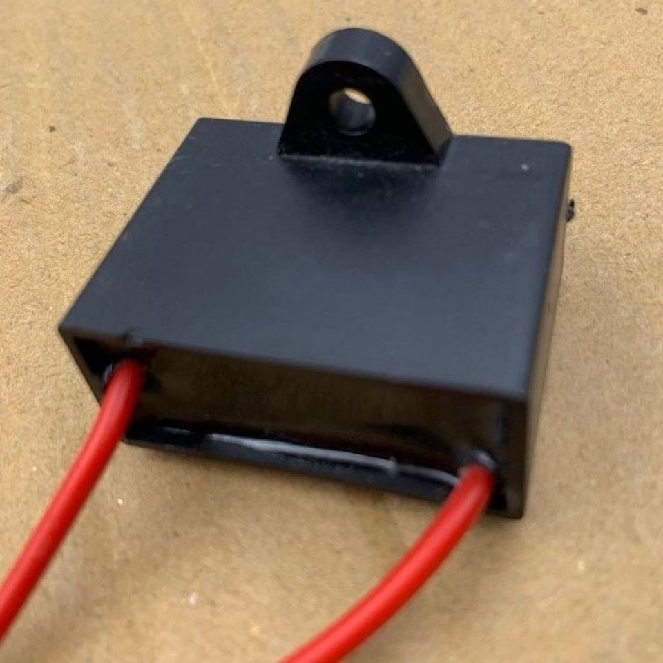 适用15uf摇头电风扇电容壁扇台扇落地扇电机启动电容配件通用款1个