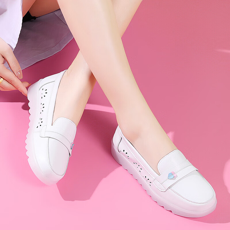 护士鞋夏季女医院2022年夏季软底坡跟透气白色不累脚休闲平底鞋白单鞋