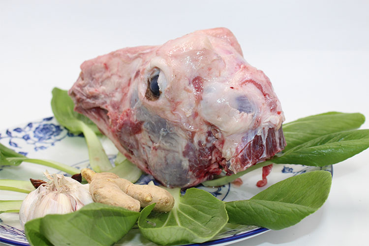 棠鲜生 新鲜羊头去皮羊头山羊头羊头汤羊头肉带羊脑约2.5斤【图片 价