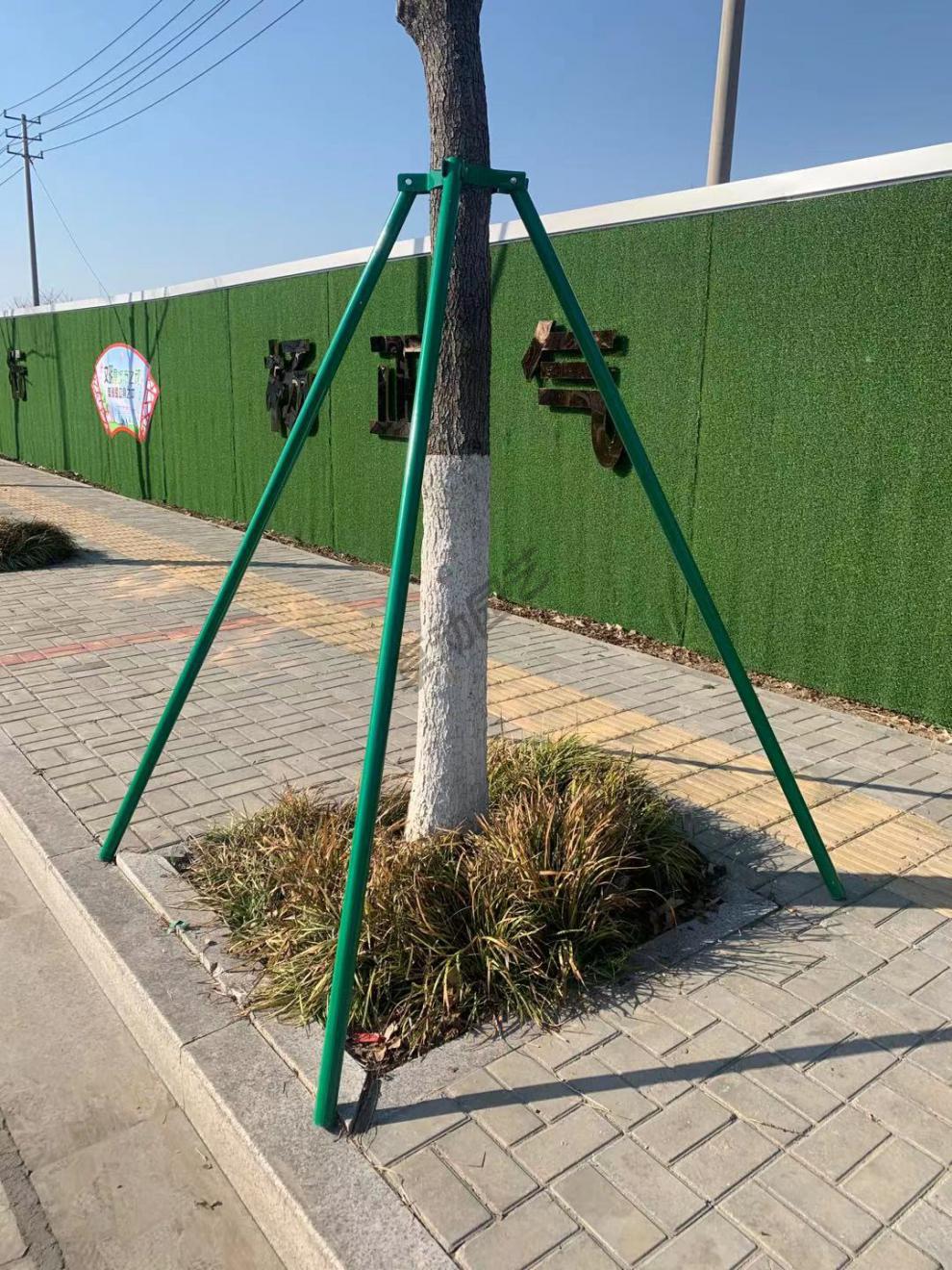 树木防风支撑杆园林树木支撑架大树支撑固定器苗木支架铁抱箍 钢管4.