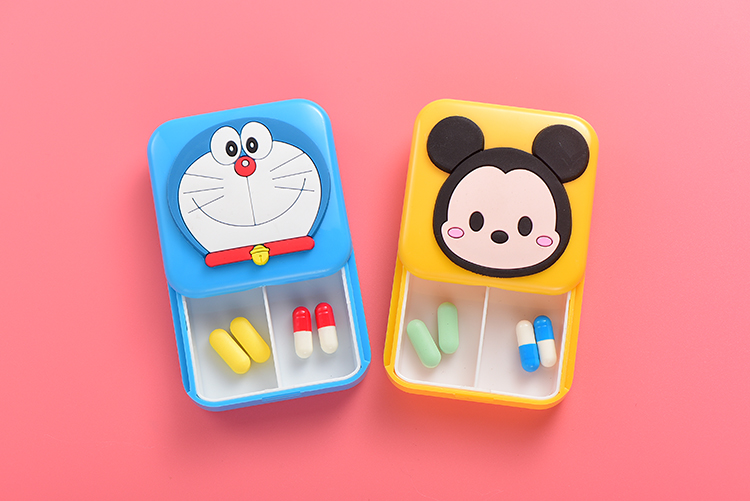 oimg药盒两格可爱卡通小药盒分装密封便携一周七日随身药盒迷你药品盒