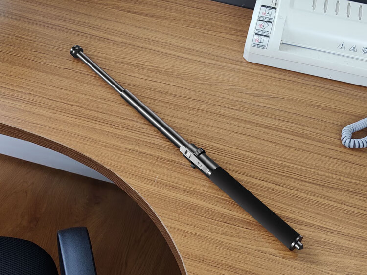 户外便携三节伸缩甩棒自动弹簧甩棍车载女生自卫装备防身防狼神器21寸