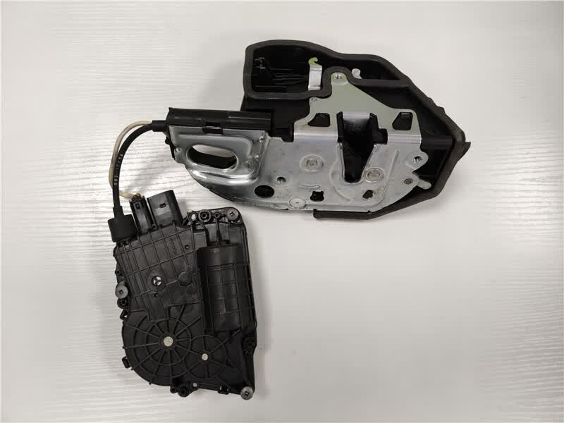 适用 宝马730 740车门锁块gt535电机f02电吸750自吸马达f07锁机760