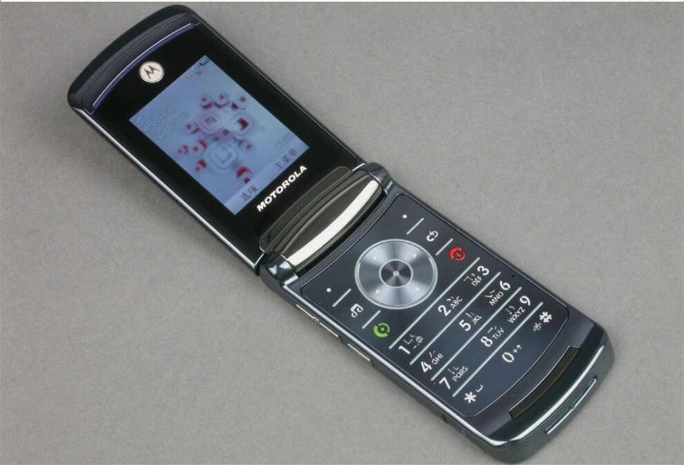 motorola/摩托罗拉 v8 9老款经典翻盖三网通备用学生按键 v9高贵蓝