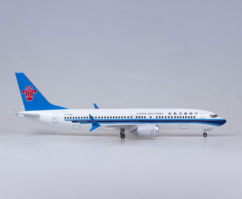 【带轮子带灯】南方航空南航客机飞机模型波音737max仿真拼装民航