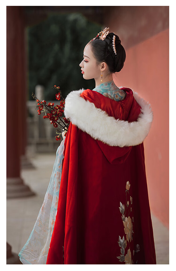 斗篷汉服女加绒加厚冬款古装结婚礼披风外套红色新娘秀禾中式披肩