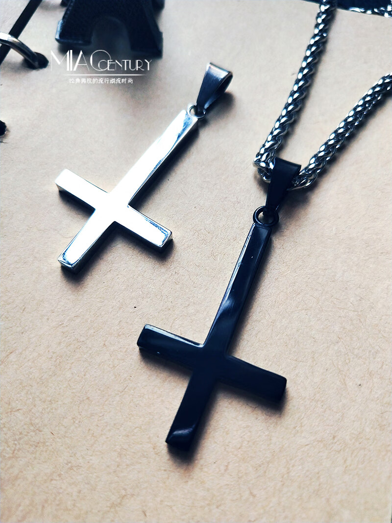 时尚光面钛钢倒十字架项链男女款吊坠逆十字架毛衣链挂坠 银色倒十字
