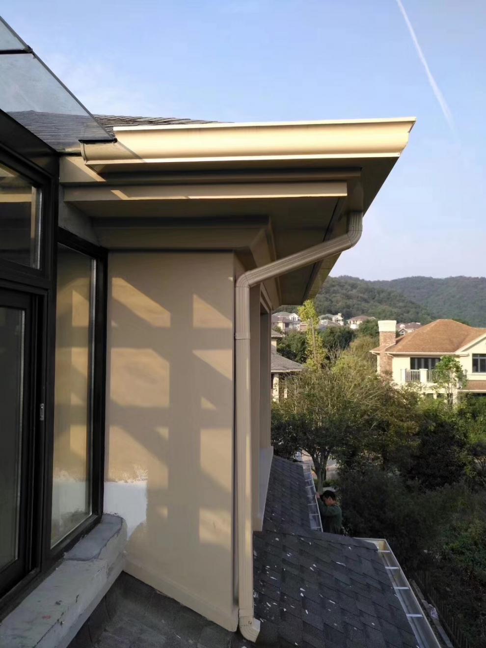 铝合金天沟雨水槽别墅屋檐挡雨排水槽彩铝檐沟接水槽房檐吊件挂钩 铝