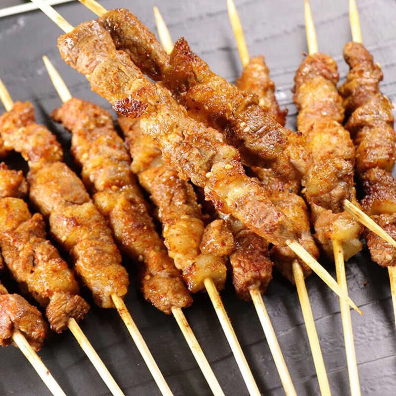 羊肉串户外烧烤羊肉串新鲜手工串制烧烤食材羔羊肉串串批发烧烤串