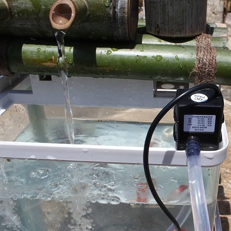 太阳能鱼池水泵 太阳能水泵 别墅鱼塘喷泉 太阳能抽水泵 喷泉过滤器