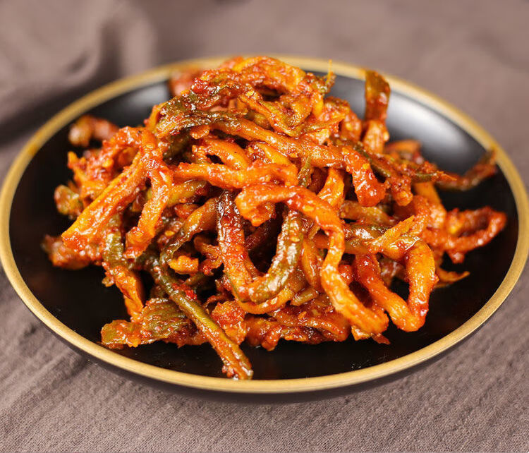朝鲜族咸菜下饭菜拌萝卜干拌萝卜条东北咸菜萝卜干咸菜韩国泡菜