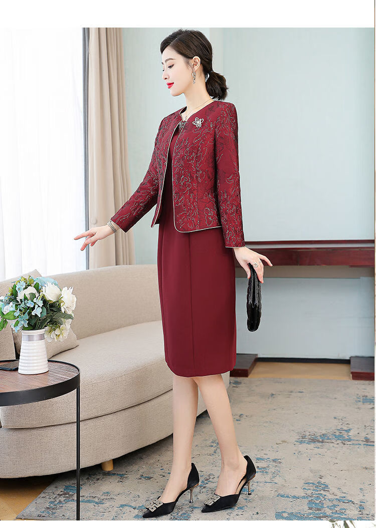 婚宴妈妈装喜婆婆时尚婚礼服连衣裙两件套胖太太红色上衣减龄冬装洋气