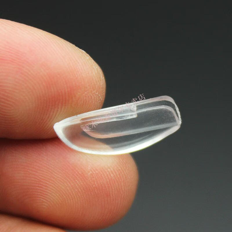 啄木鸟(tucano)儿童眼镜鼻托硅胶插入式眼睛托软托嵌入式鼻垫鼻梁托