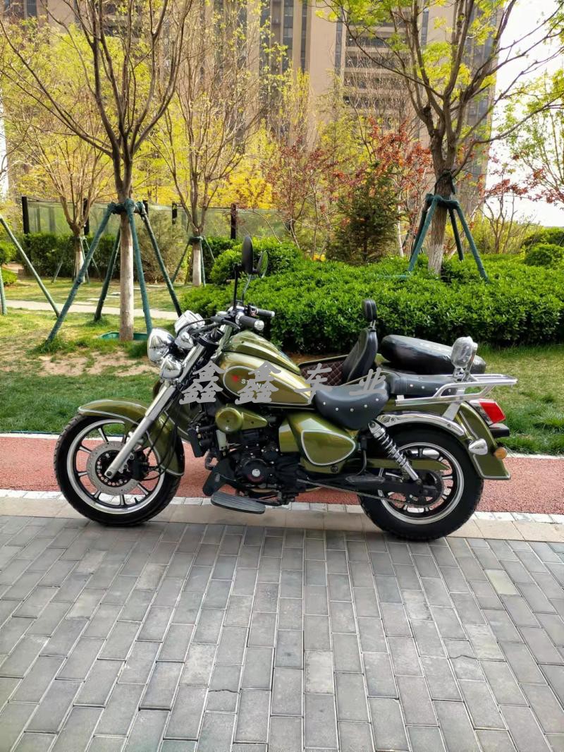 新款国四电喷边三轮摩托车300cc水冷复古侉子三碟刹偏三轮 闪亮黑色