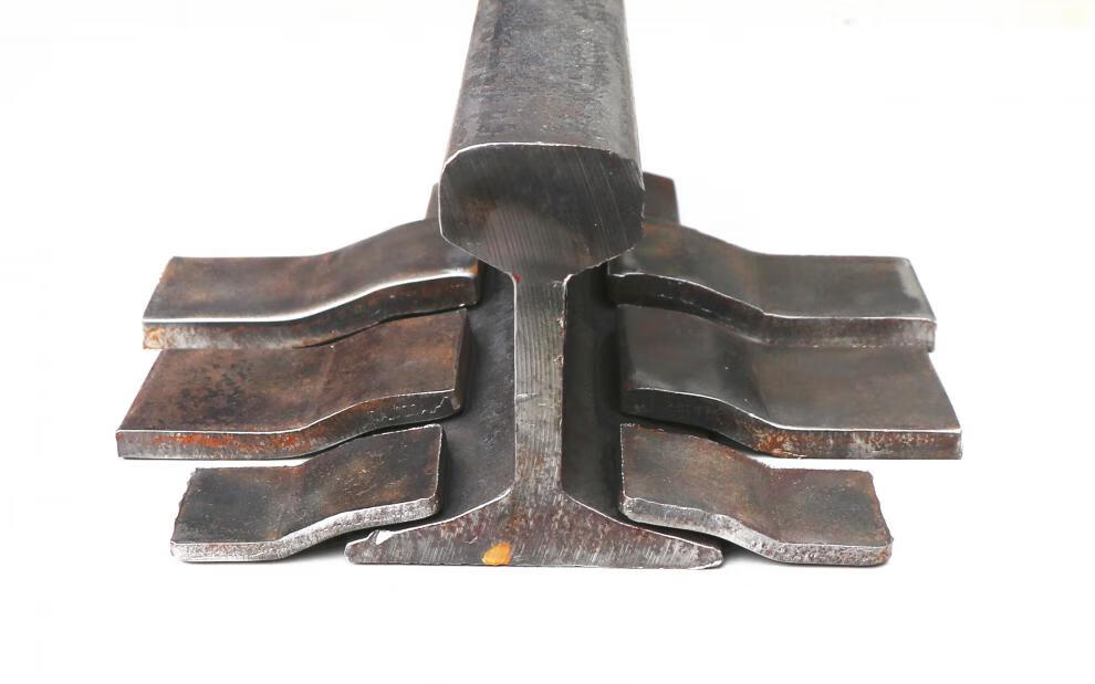 轨道夹板 轨道压板单双梁起重机行车行走钢轨焊压板压轨器轻轨s型焊接