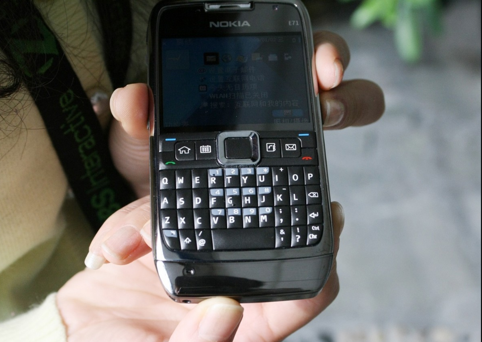 nokia诺基亚e71经典手机全键盘学生备用戒网怀旧塞班直板灰色移动版