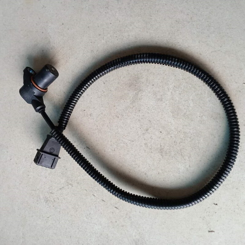 适用于依维柯配件得意 都灵宝迪威尼斯国三发动机转速 曲轴位置传感器