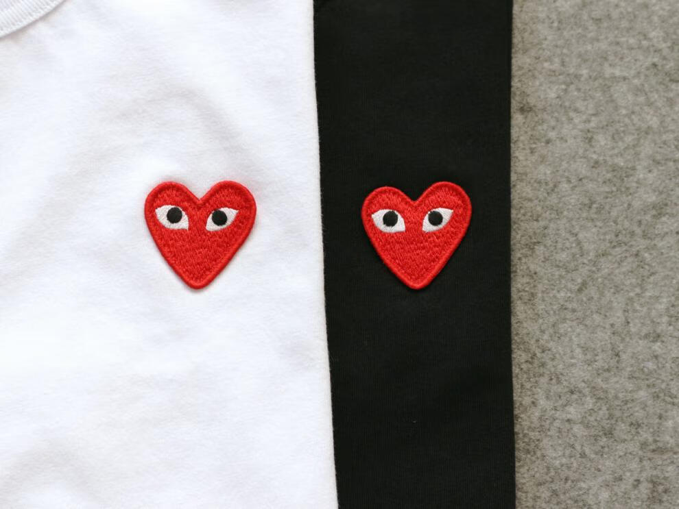 川久白色保玲日系爱心日系潮牌男女情侣款圆领纯棉刺绣爱心短袖t恤