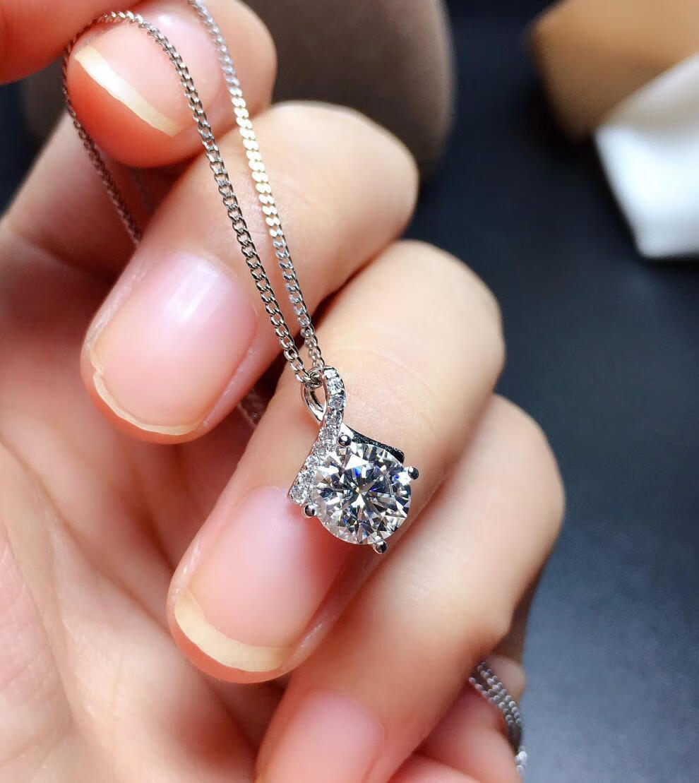 炫熙美国进口莫桑钻吊坠女火彩爆闪配gra证书黑卡支持检测过钻笔一