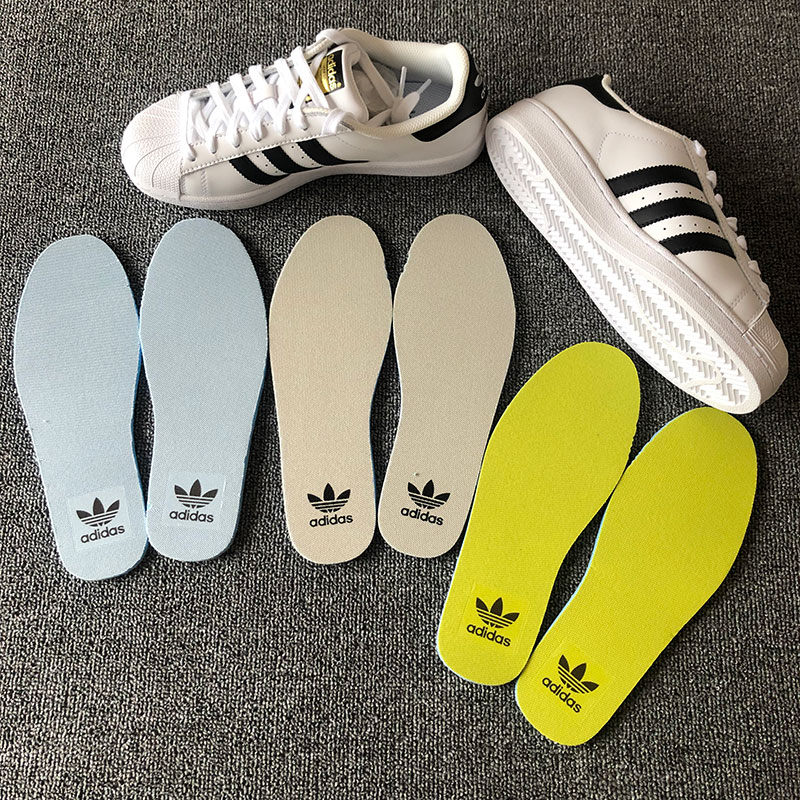 适配阿迪达斯贝壳头镭射金标休闲鞋垫男女通用防臭吸汗透气平板垫米白