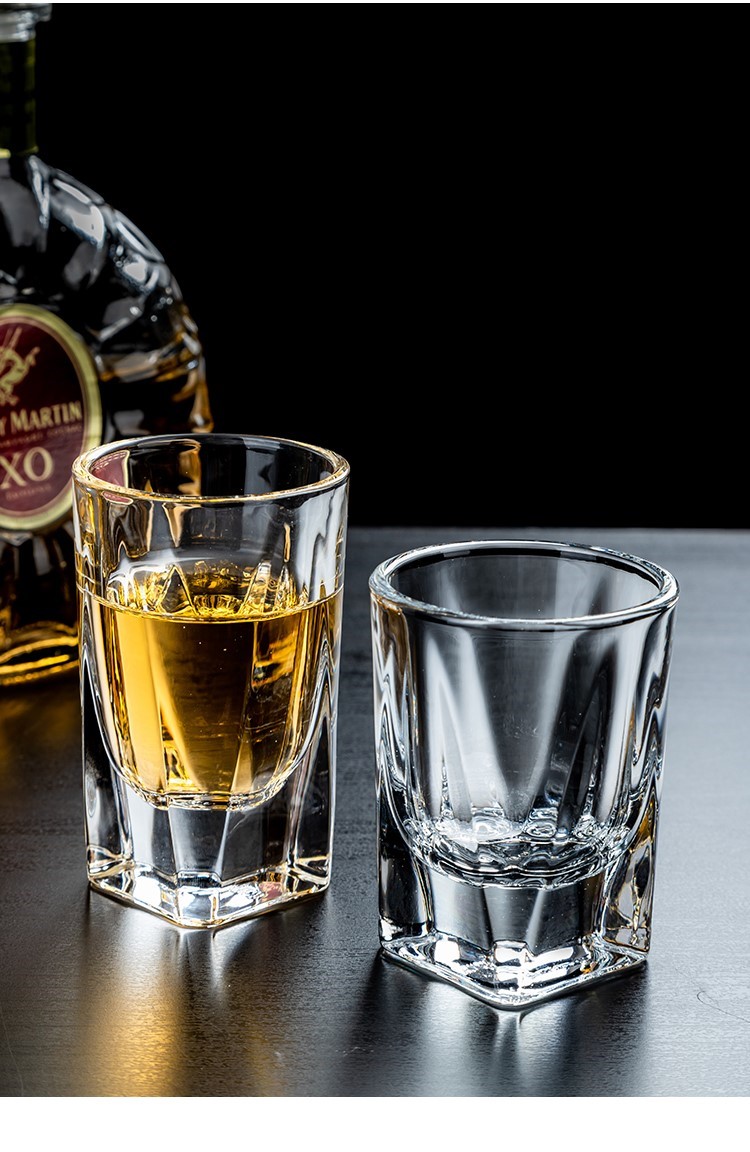 百威啤酒杯子加厚底玻璃杯清吧ktv酒吧130ml啤酒杯二两商用2两酒杯