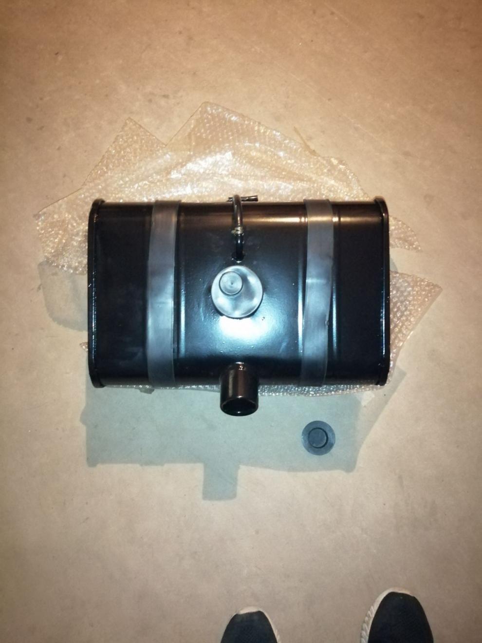 五征三轮车原车配件金玉虎油箱柴油箱43dr燃油箱44长高24宽29柴油箱