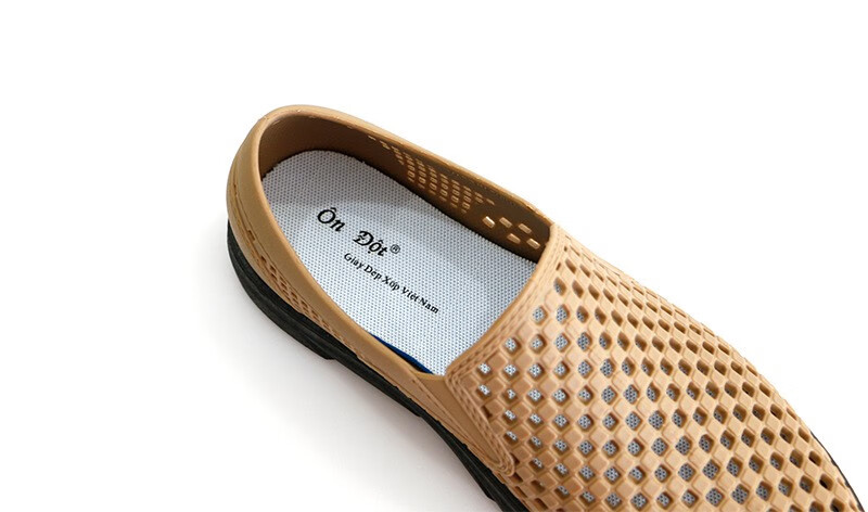 越南乳胶皮鞋男鞋包跟透气穿孔凉鞋镂空裸穿不磨脚鞋品质定制款白底蓝