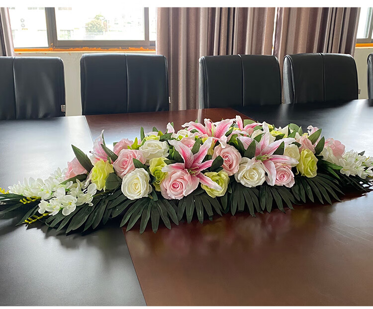 会议室桌花新款会议桌花仿真花假花商务礼仪台花塑料花办公室摆花长型