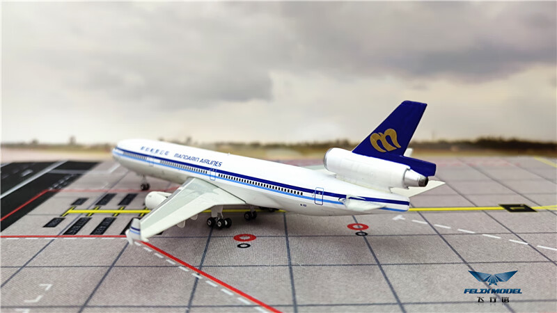 md11模型 秒杀 phoenix 11018 华信航空 md-11 b-152 1:400 合金飞