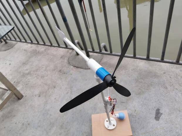 定制diy自制风力发电机风车小型风能微景观庭院装饰灯科教学试验模型