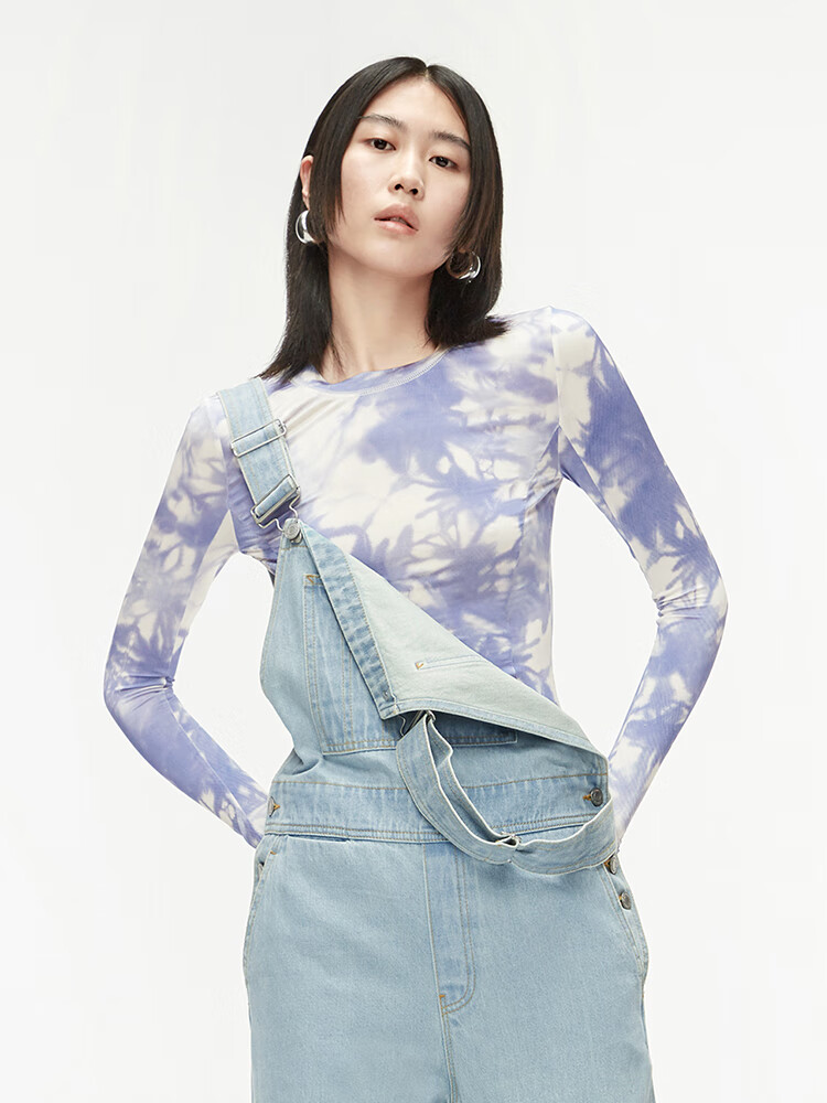 moco春季新品清新扎染镂空修身印花上衣mbo1top001 摩安珂 斑驳纹理色