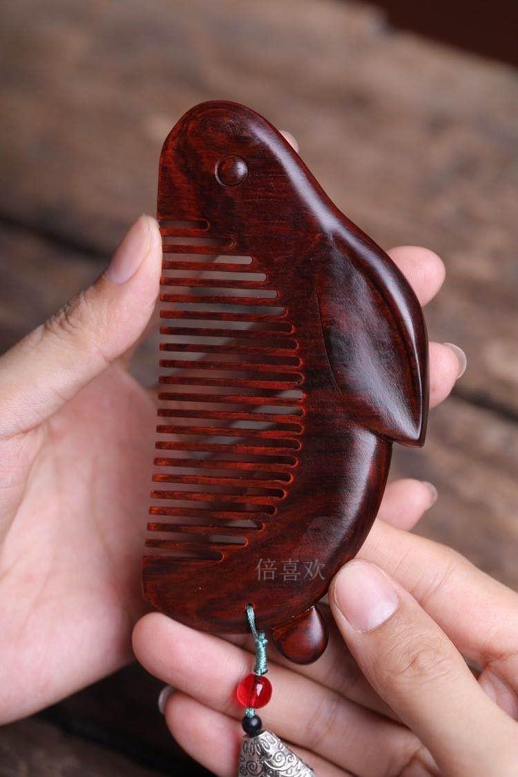 紫檀木红木梳子雕刻梳子送母亲女友创意结婚礼物 腾龙木梳 宽150高50