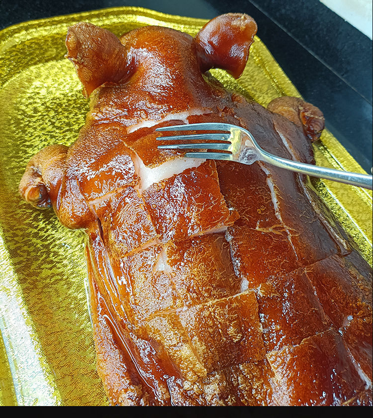 脆皮烤乳猪整只烤全猪烧猪特产美食舌尖香猪开业整只2斤礼盒装加盘