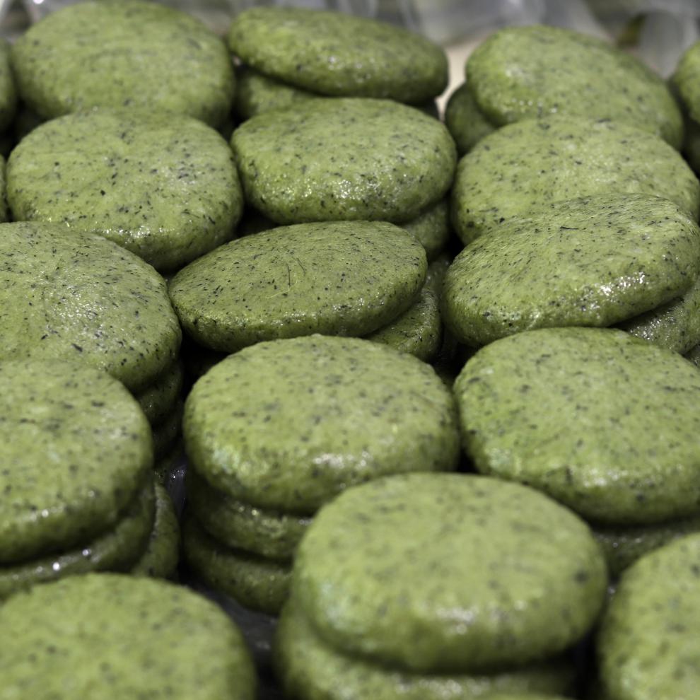 云南特产农家手工火草面蒿菜糍粑鼠曲草艾叶草清明草糯米粑粑真空