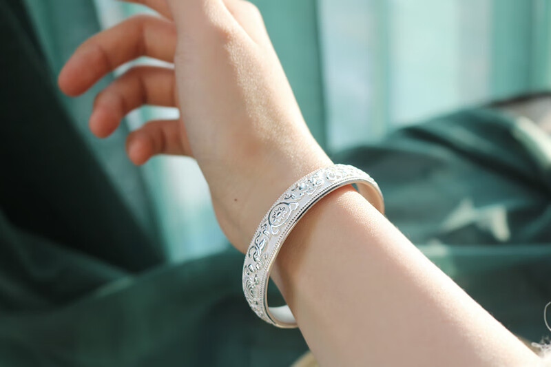 【京选臻品】云南寸氏雪花银手镯吉祥八宝纯银手工s999足银手镯送妈妈