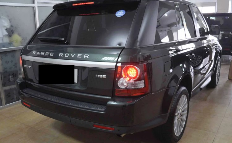 适用于路虎sport运动字标揽胜揽运发现神行后尾厢车贴hse字母车标