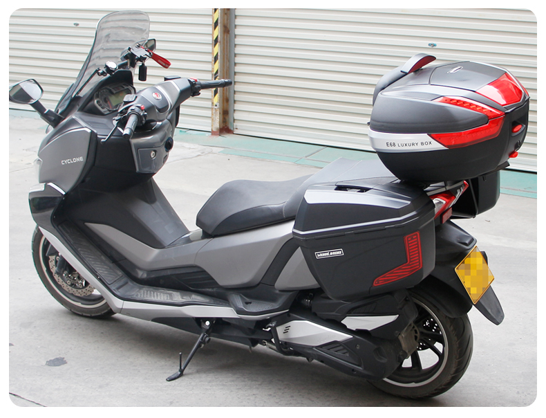 宗申赛科龙rt3摩托车边箱侧箱子挂箱通用快拆尾箱防水改装后备箱 v36