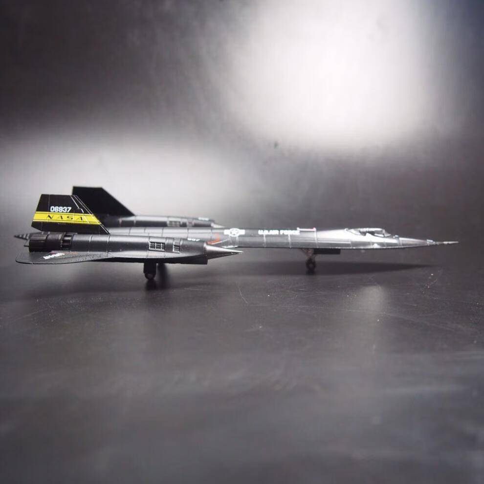 520礼物 sr71黑鸟 1 72 144sr71黑鸟高空侦察机模型合金仿真战斗机