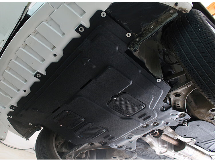 1721款三代名爵mg6名爵6pro塑钢发动机下护板底盘防护板改装饰塑钢下