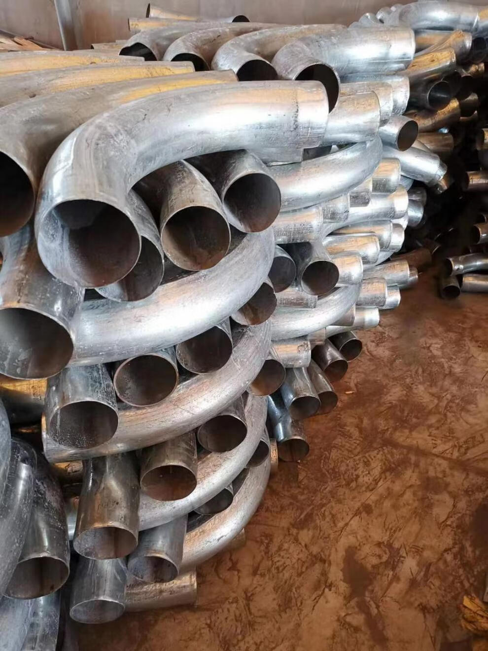 大月牙弯头镀锌穿线管弯头90度大弧度弯头异型弯管加工定制 dn20镀锌