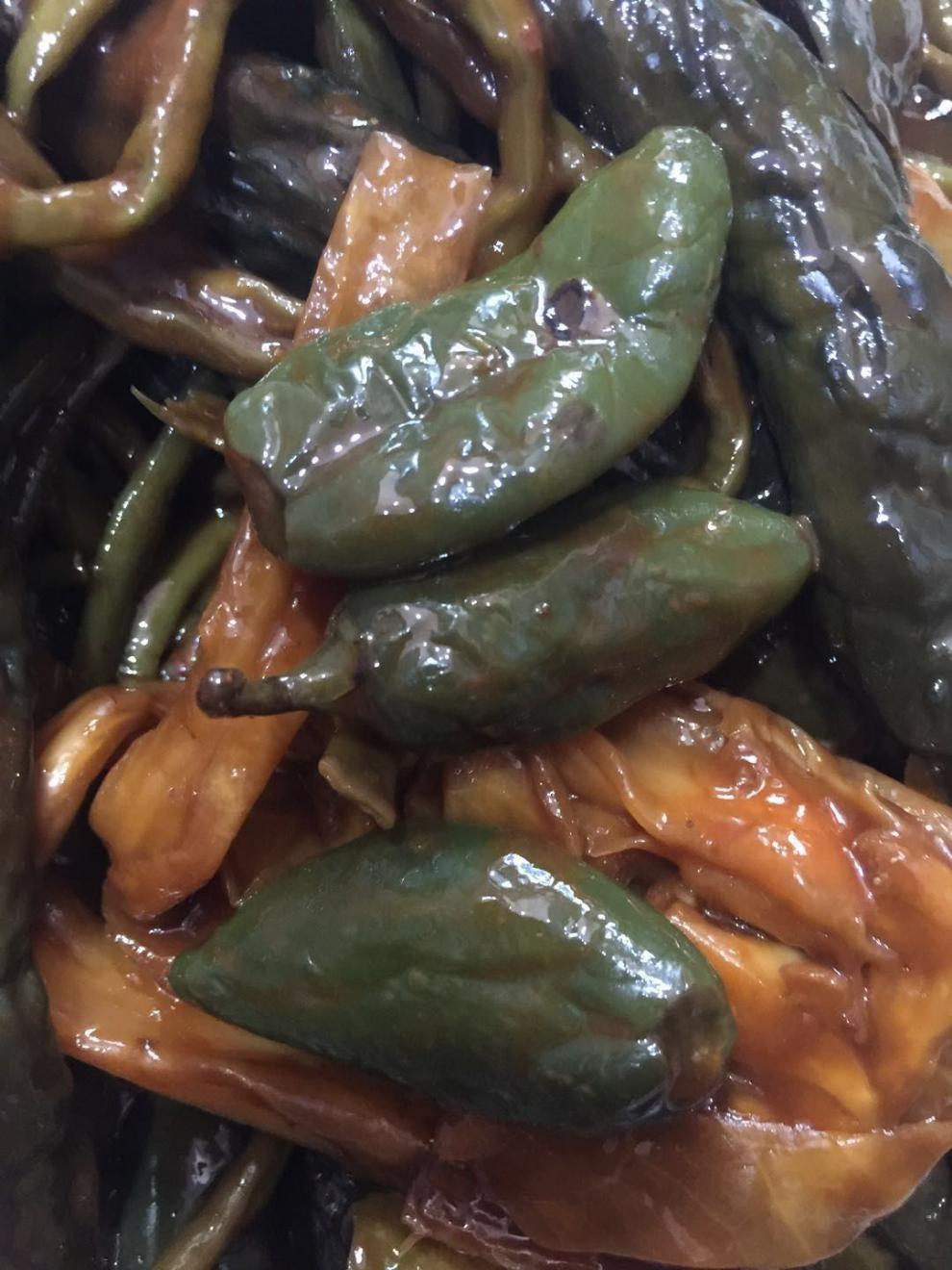 咸菜东北酱缸咸菜酱杂菜芹菜长豆黄瓜甘蓝家乡特产吉林500g农村臭酱咸