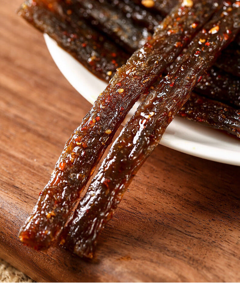 玉峰辣条香辣蹄筋儿时回忆美味牛筋辣条网红小零食18g30包